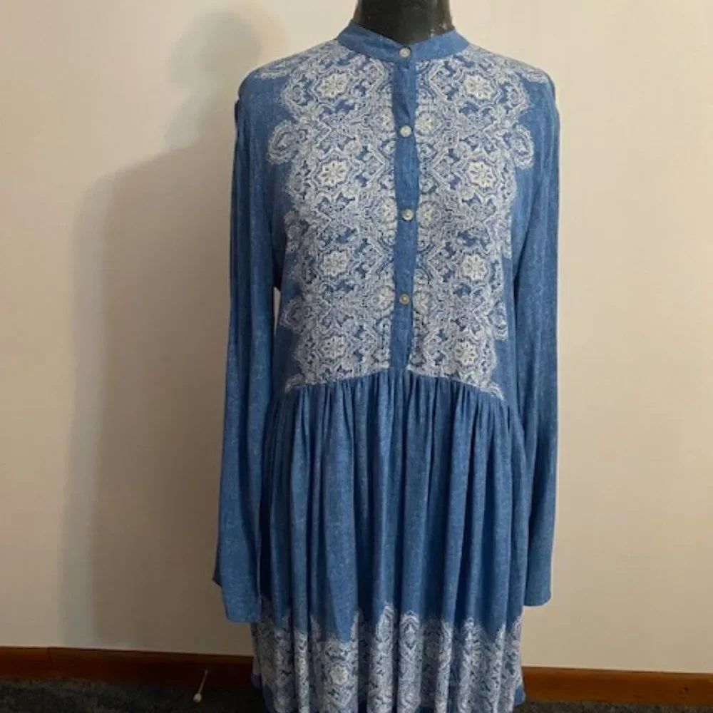 Bailey Blue Lace print Blue/White dress, size M